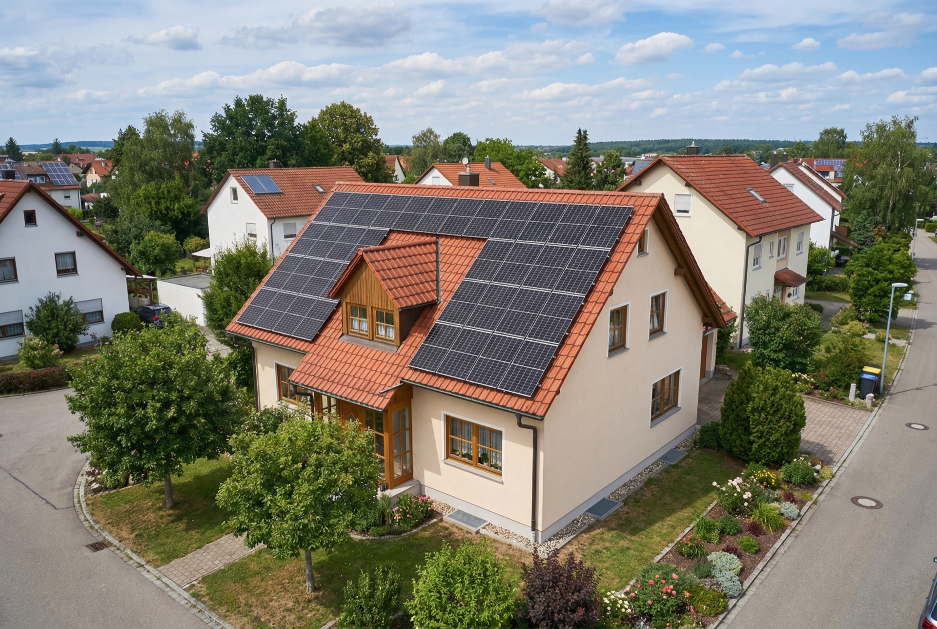 Photovoltaik-Anlage auf einem Dach in Kassel